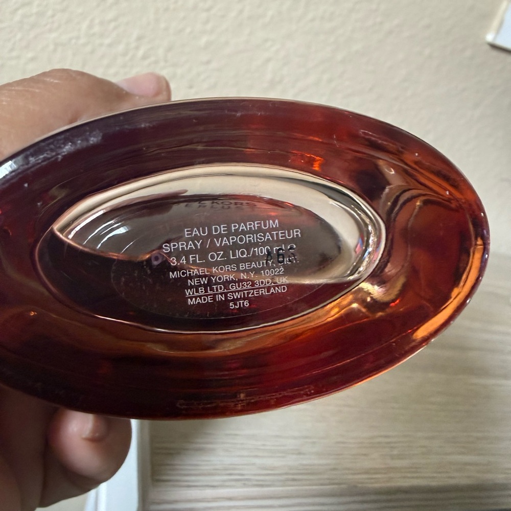 Michael Kors Wonderlost Perfume Bottle - Picture 3 of 4